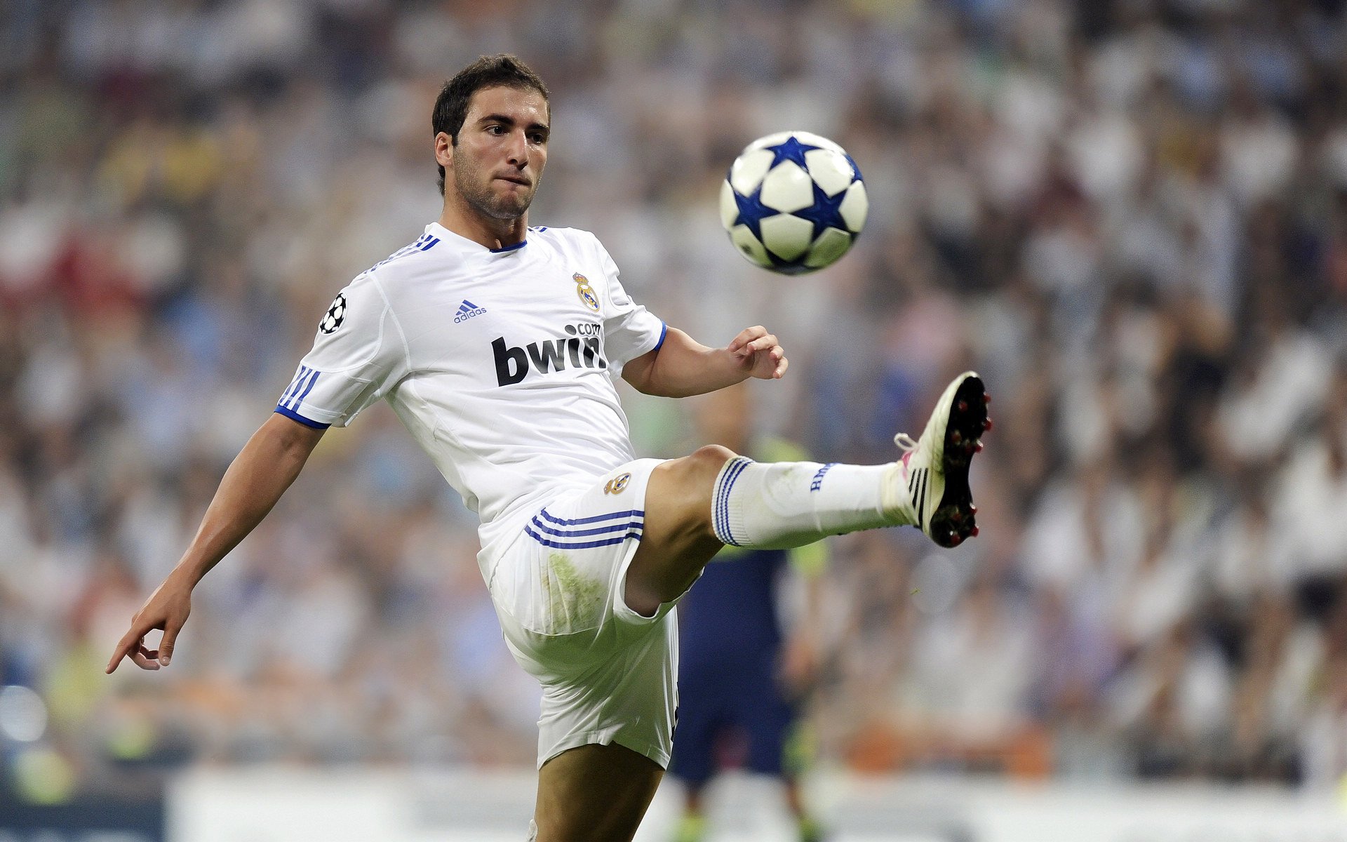 热刺是否应打造孙兴慜为核心的阵型，热刺会卖孙兴慜吗